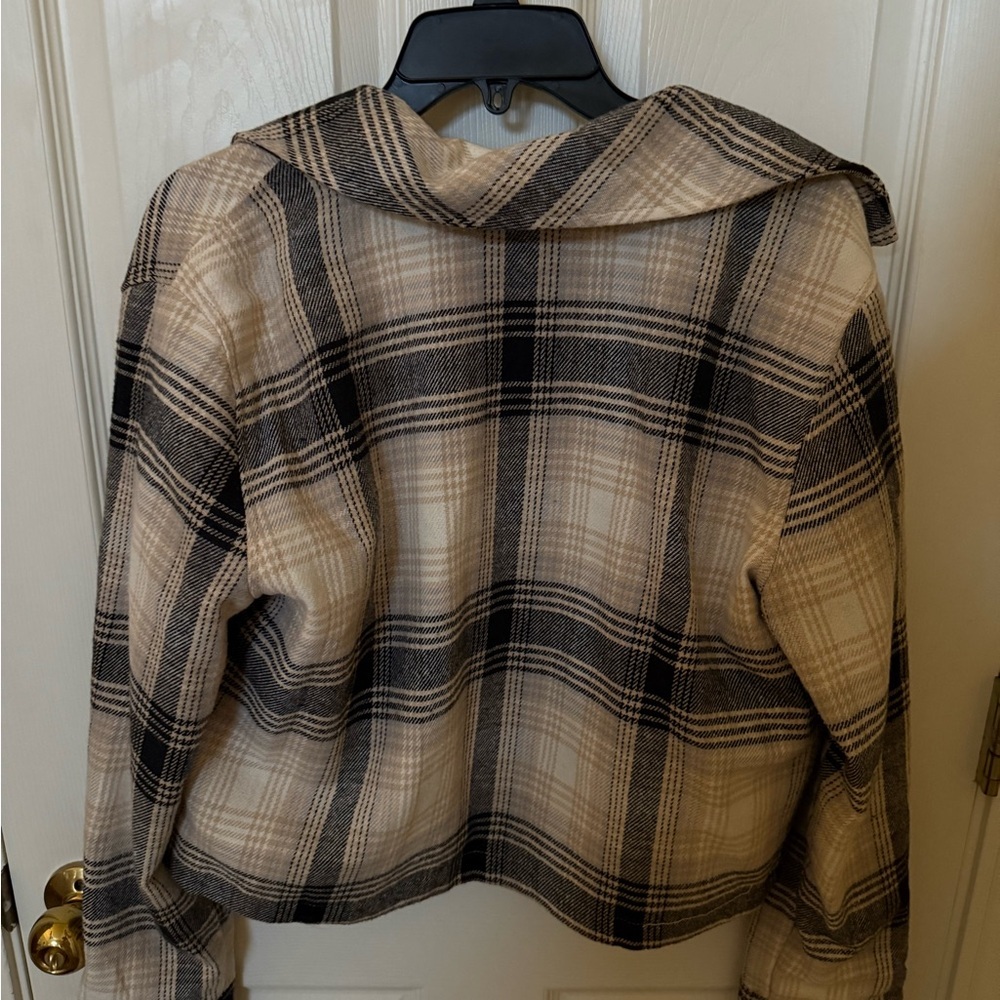 Women's Plaid Jacket - Black and Tan size medium - Picture 4 of 4